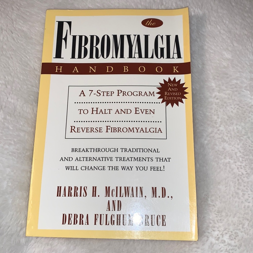☄️2/$15 ☄️ Fibromyalgia handbook